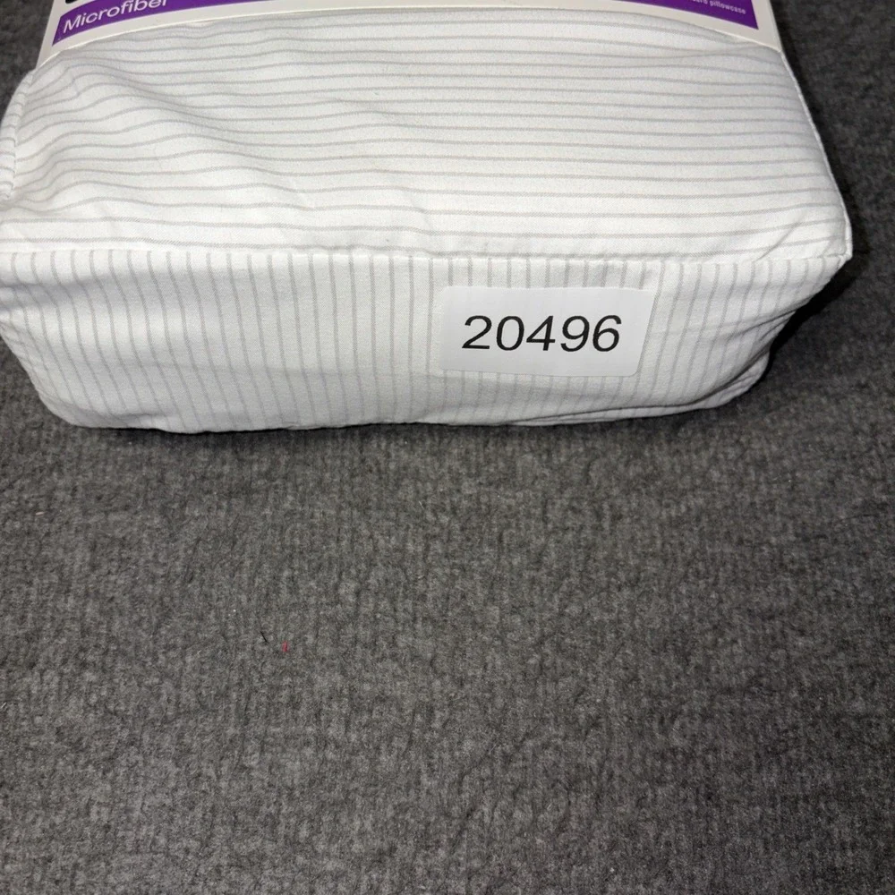 Twin Or XL Twin Size Bed Sheet Set, White W/Gray Pinstripes